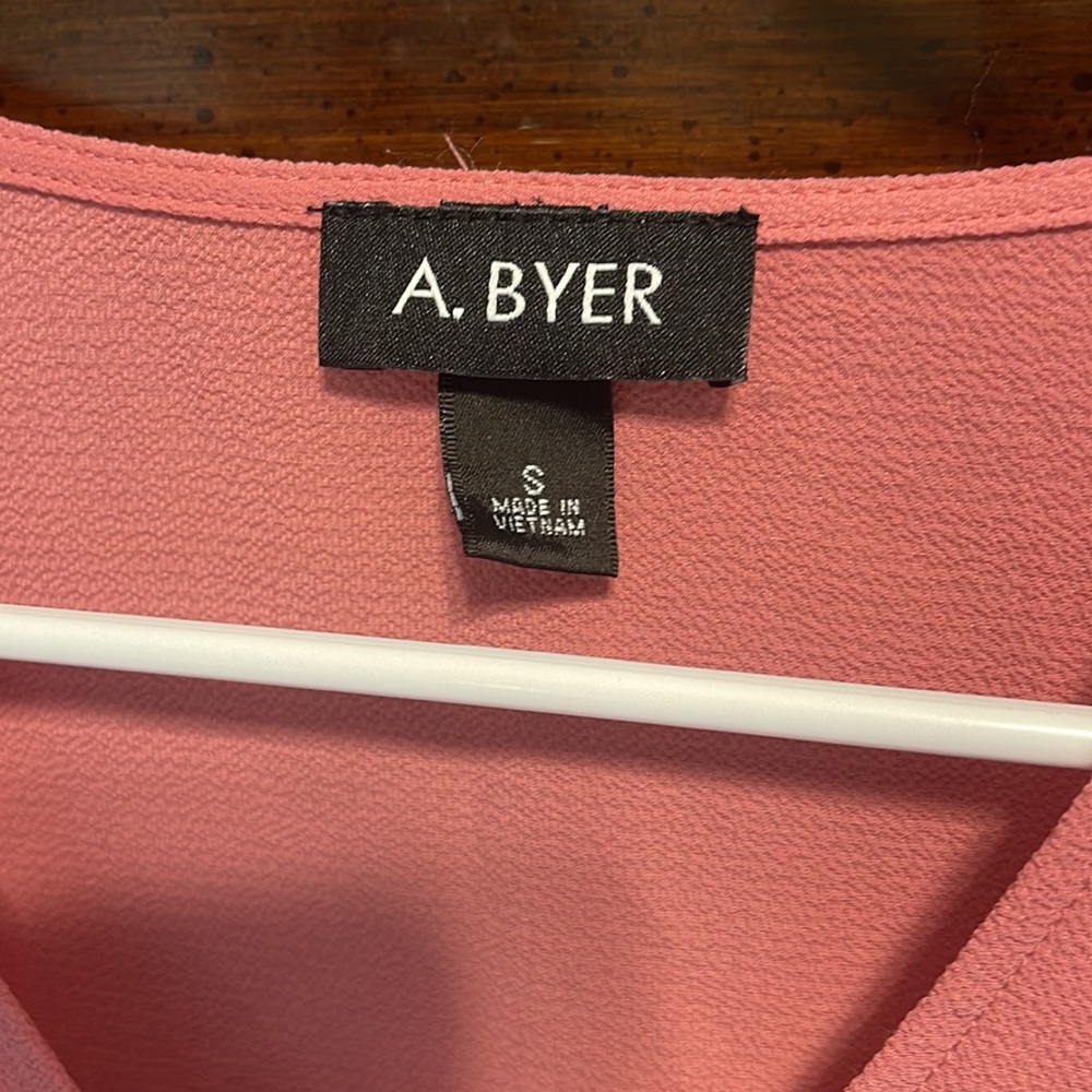 Pink blouse - Picture 2 of 2